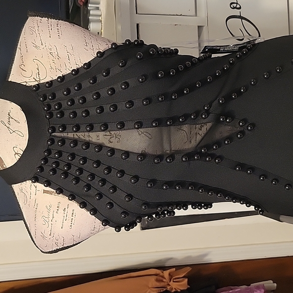 Dress 👗 - Picture 2 of 8